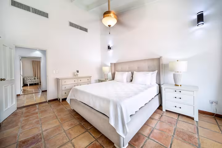 2BR Marina Apt J13