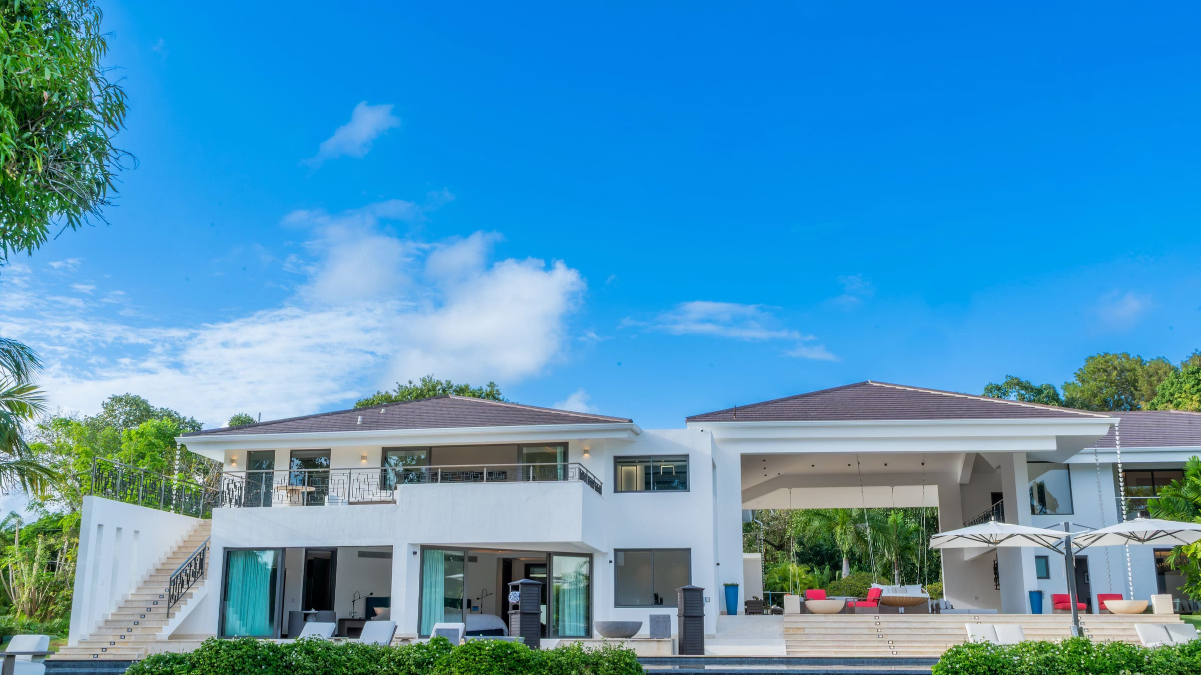 Exterior of Grand Cacique Ocean Villa