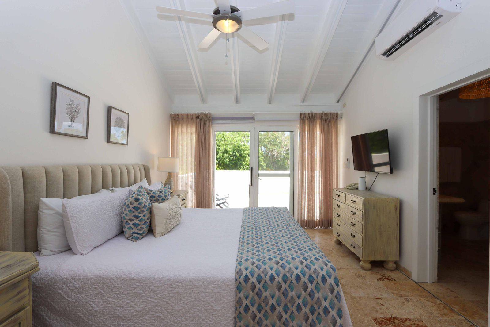 Los Altos Golf Residence