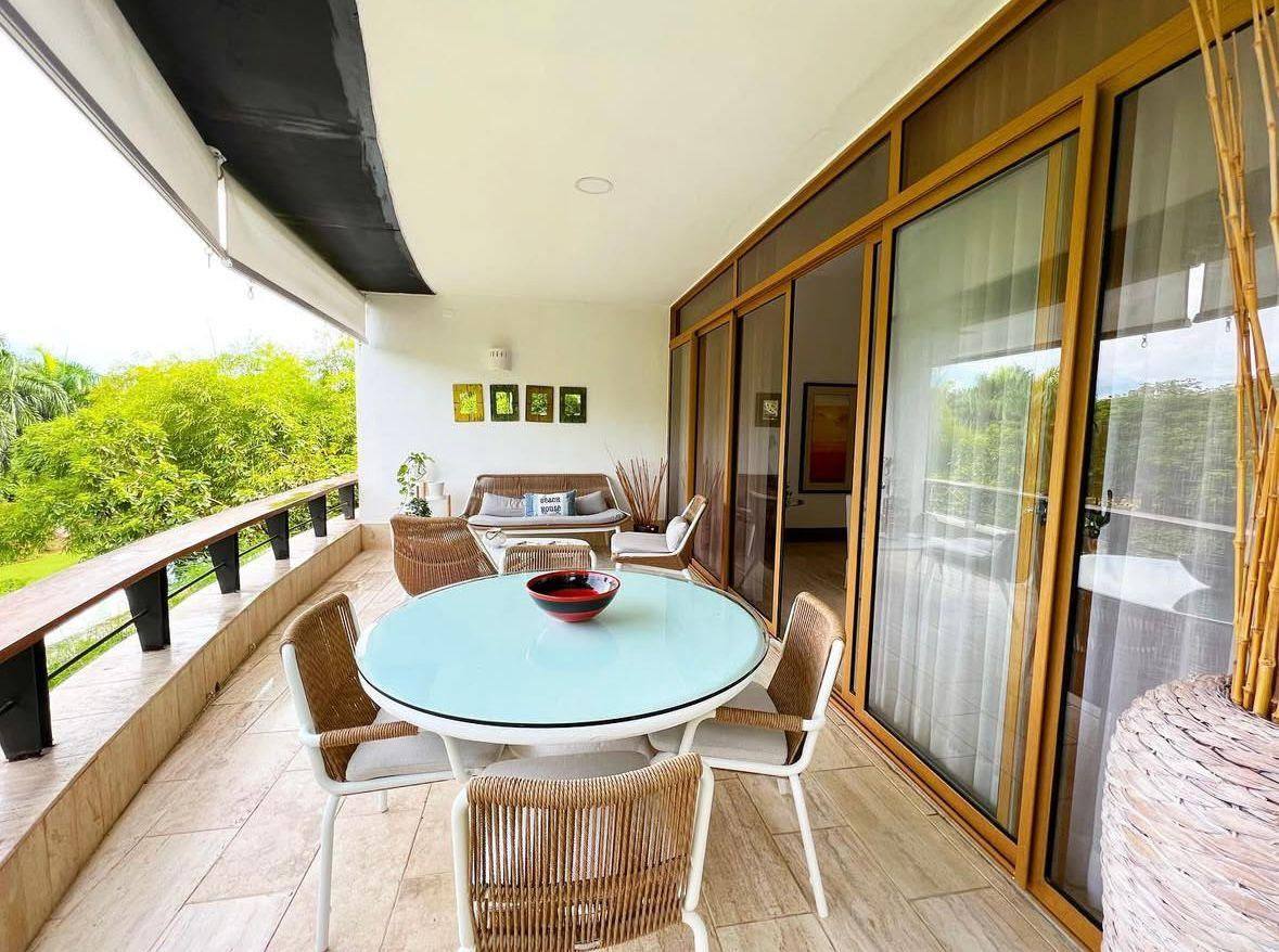 Covered terrace at Los Altos Golf Residence