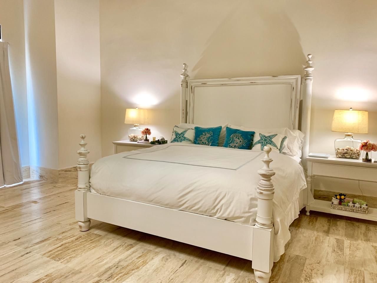 Los Lagos bedroom