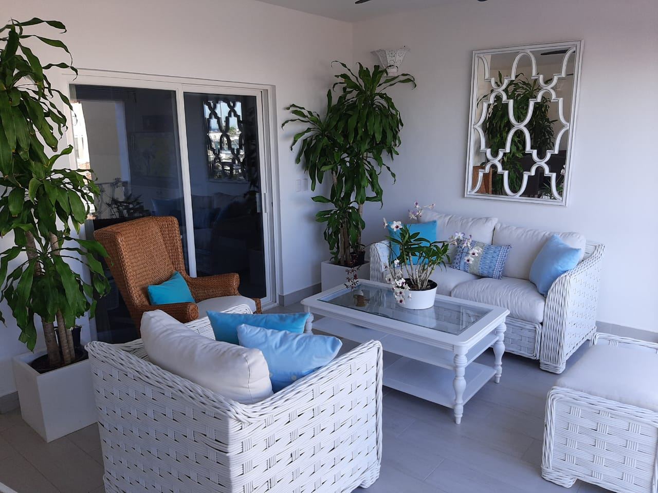 Wicker sitting area at Marina Apartment with Roof Terrace