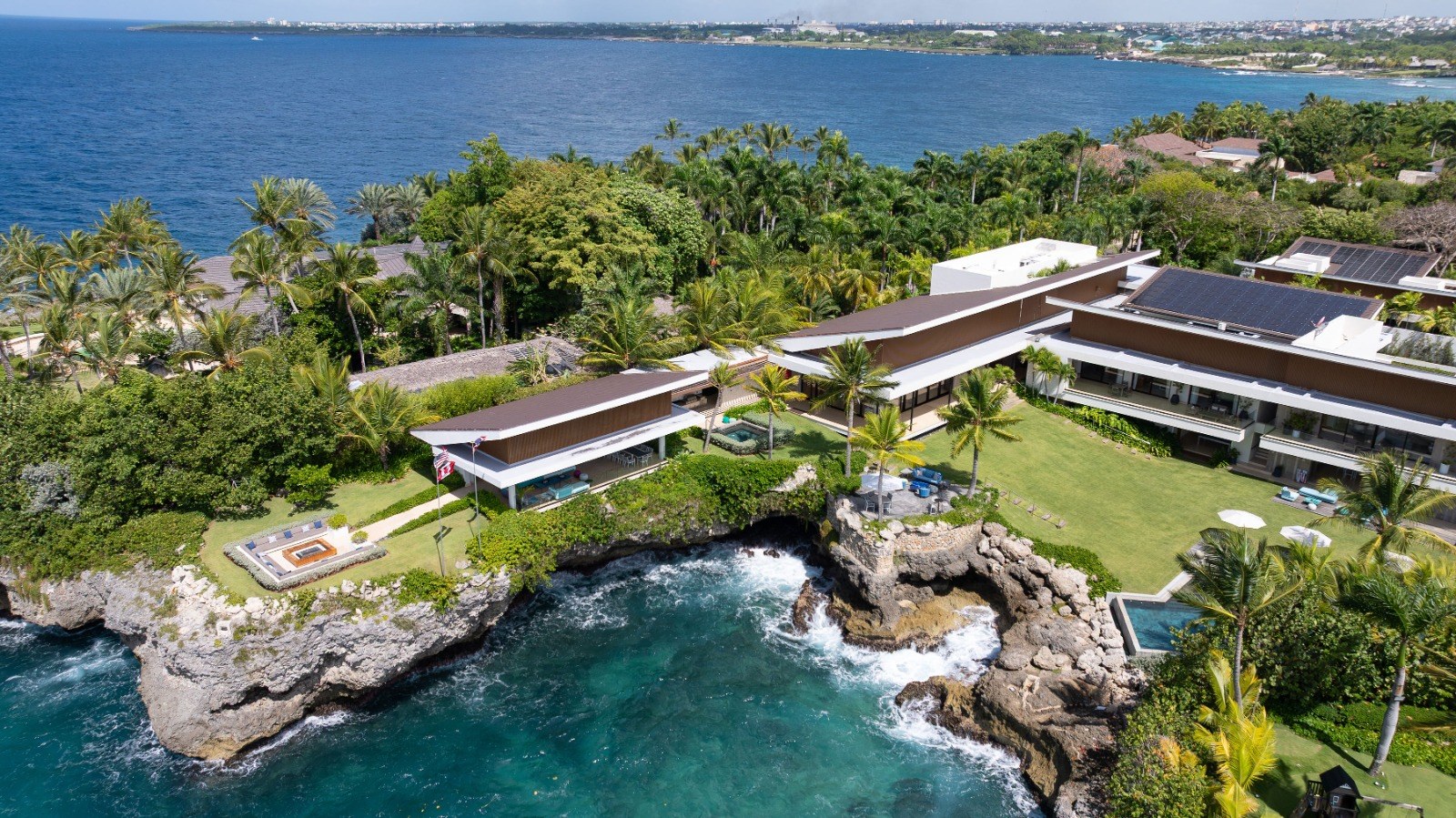 Exterior of Punta Águila · Villa Farallón