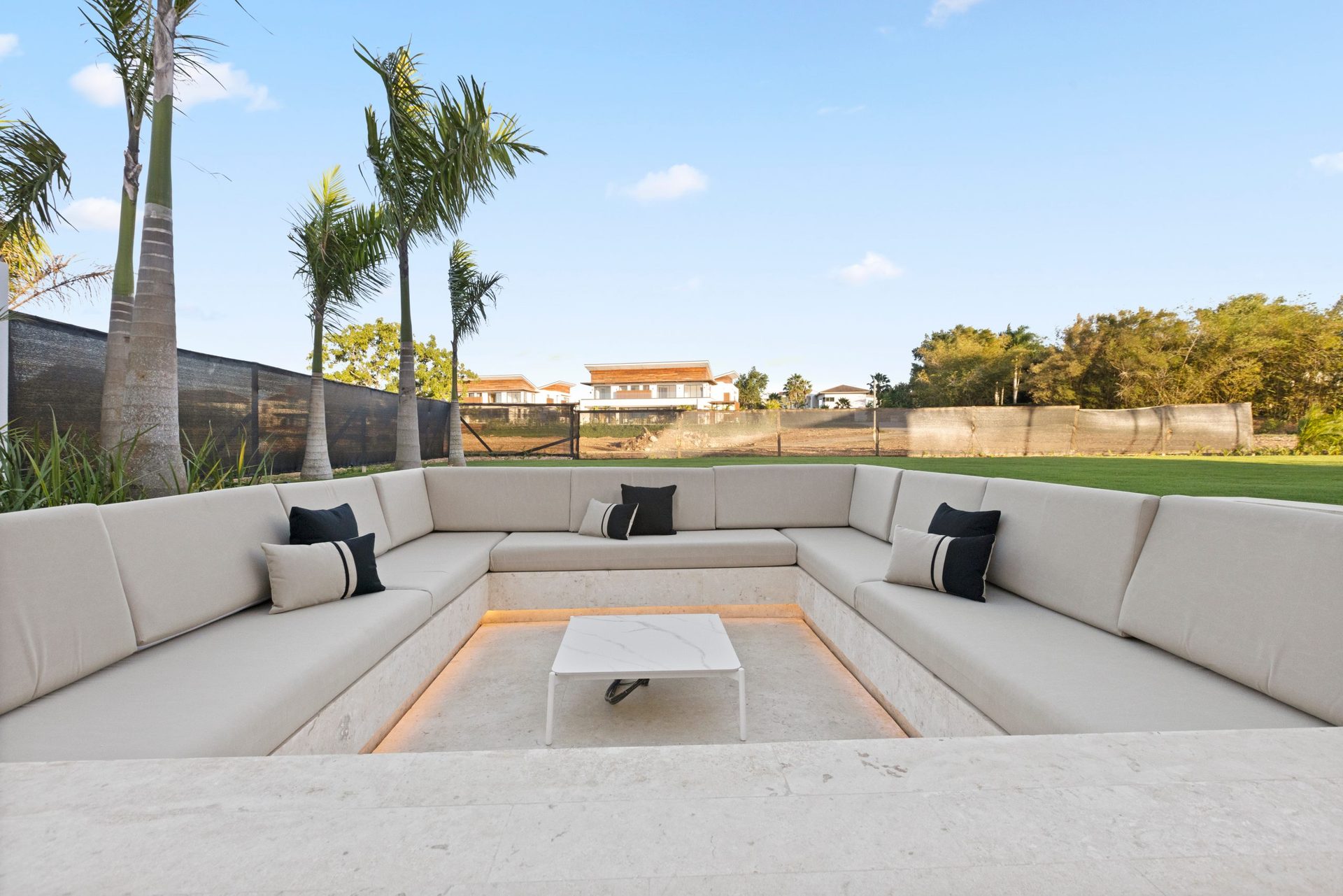 Outdoor sunken lounge at Villa Angelina Bella