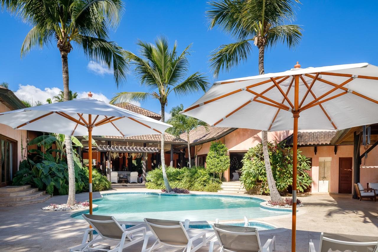 Pool and terrace of the villa in Los Mangos, Casa de Campo
